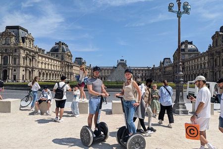 Paris Segway Tour with Ticket for Seine River Cruise