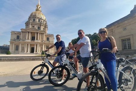 Paris: Small Group Highlights E-Bike Guided Tour