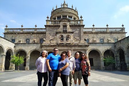 History and Murals: Walking Tour Guadalajara