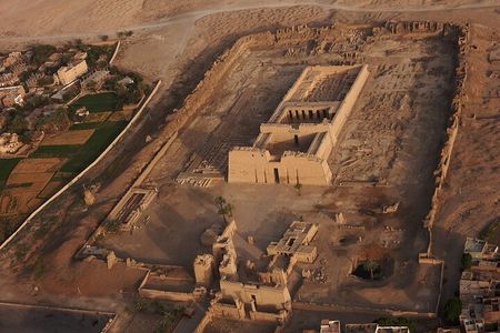 Luxor Tour in Temple Habu, Valley of the Nobles & Deir el-Medina