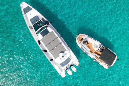 Private Boat Tour to Antiparos, Despotiko, Blue Lagoon