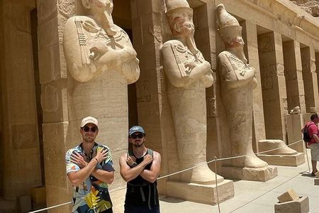Private Full-Day Tour to Luxor from Cairo with Domestic Flight 