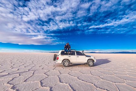 Uyuni Salt Flats Full Day with Bus Uyuni to La Paz