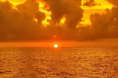 Boat Tour For Sunset Cruise And Sunset Bridge Tour near St Pete