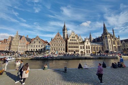 Ghent Sightseeing and Chocolate Tasting Tour