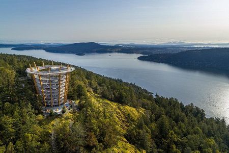 Best of Victoria Group Tour w/ Malahat Skywalk & Butchart Gardens