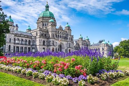 Best of Victoria Group Tour w/ Malahat Skywalk & Butchart Gardens