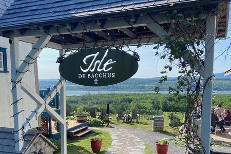 Half Day Private Getaway to Ile d'Orléans