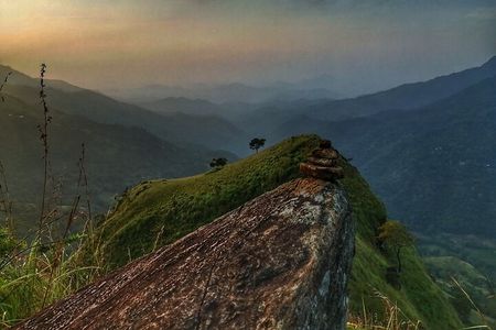 Explore the best of Ella. Hiking, waterfalls and cultural tour