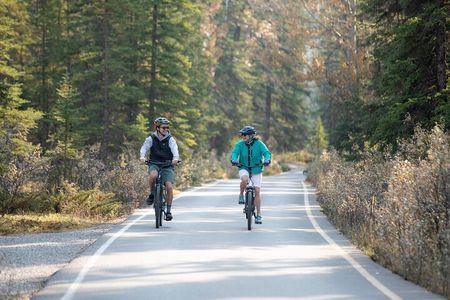 Small Group E-Bike Tour the Banff Local Explorer