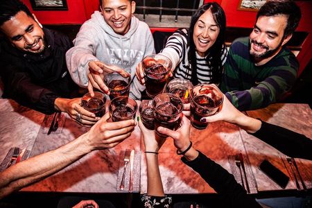 La Barceloneta Tapas & Wine & Drinks Tour in Barcelona