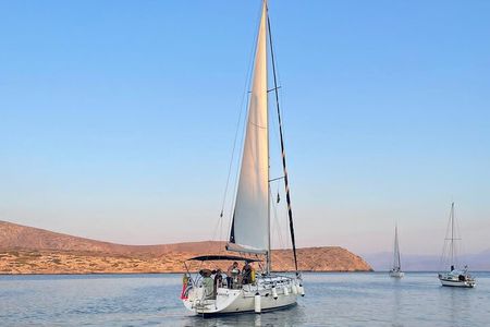Sailing Trip to Dia Island - All Inclusive