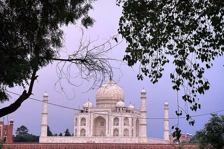 From Delhi : Private Tour Of Taj Mahal, Fort, and Baby Taj By Car