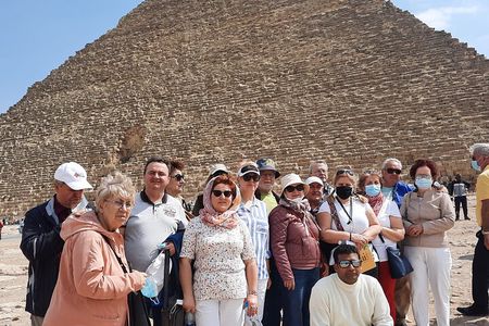 Half-day Private Tour in Pyramids of Giza and Sphinx