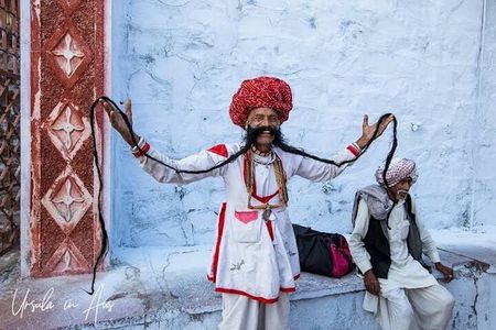 Jaipur day tour – The only GPS you need: "Guide-Plus-Storyteller"