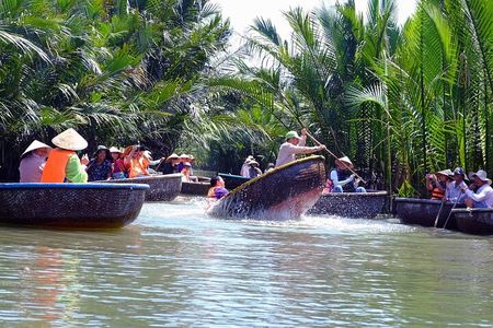 Hoi An city - Tra Que vegetable village & coconut eco tour