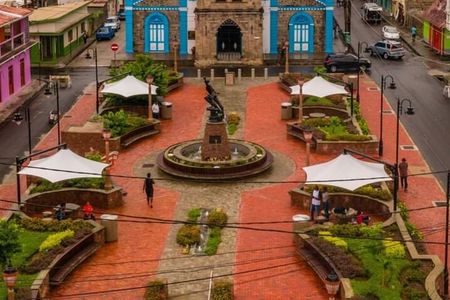 Botanical Garden and Mineral Bath Walking Tour in Soufriere 
