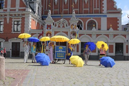 Walking Tour: Discover Riga’s Old Town and Its Art Nouveau Gems