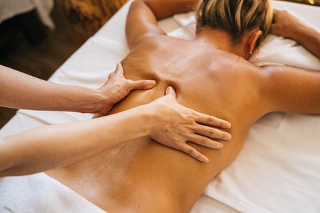 Serenity Hour: Luxury One-Hour Private Massage in Hurghada