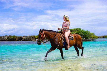 Horseback Riding at Mahogany Bay 