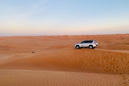 Private Oman Desert Overnight in Wahiba Sand and Wadi Exploration