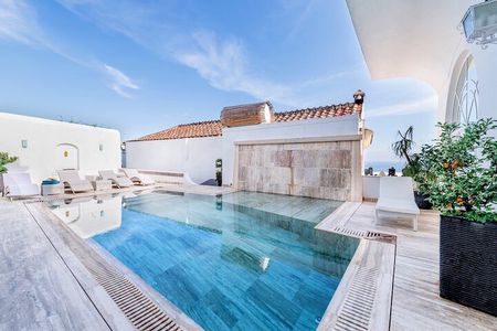 pool and SPA day at Villa Magia ****