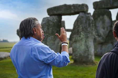Small-Group Day Trip to Stonehenge, Bath and Windsor from London 