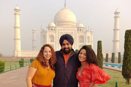 From Delhi: Taj Mahal and Agra Private Day Tour