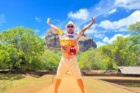 From Colombo: Sigiriya and Dambulla Day Trip and Safari