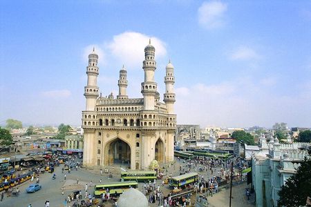Old city Walking Tour in Charminar