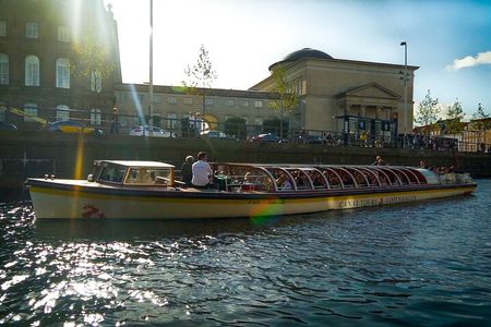Copenhagen Classic Canal Tour & The Harbour 