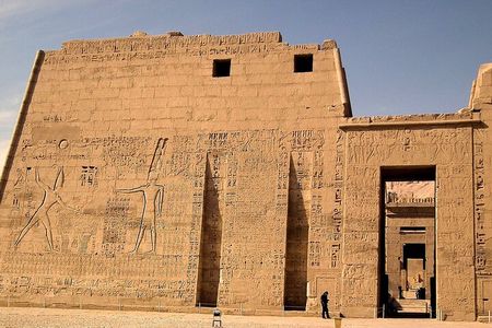 Private Tour to Madinat Habu, Valley of Nobles and Deir El Madina