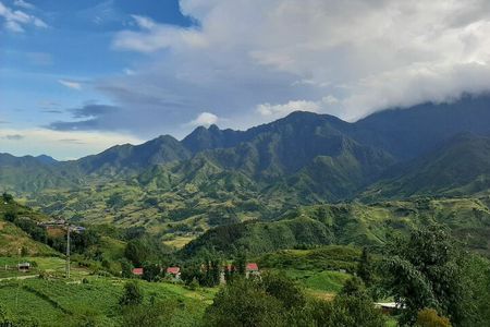 One day Trekking in Sapa and Muong Hoa Valley with local guide