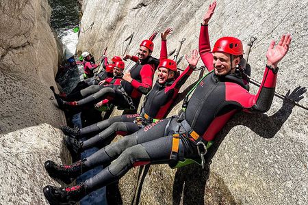 Rolling-Stone, 1/2 D Canyoning in Ardèche, Go on an adventure!