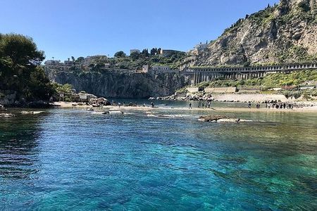 Private Godfather and Taormina Boat Tour with Arancino Tasting