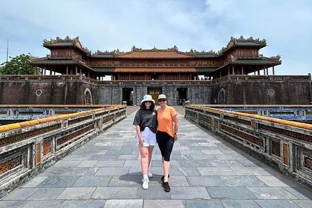 Hue city Tour-Hai Van Pass- Abandoned Water Park (Thuy Tien Lake)