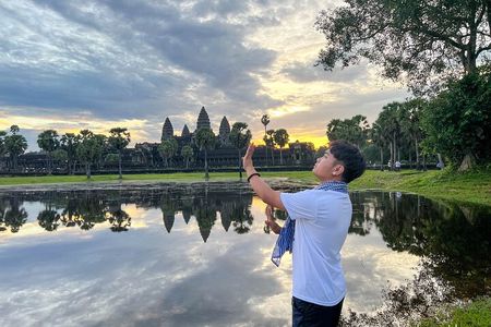 Angkor Highlight Sunrise Guided Tour & Banteay Srei Temple 