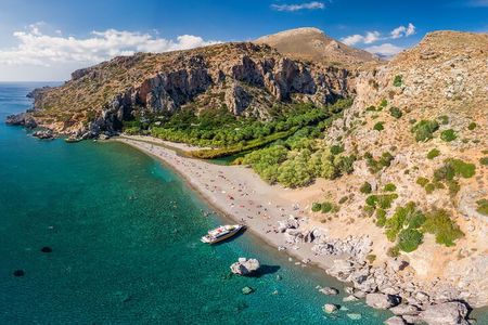 6-Hours Safari Tour in Ammoudi and Preveli Beach from Plakias