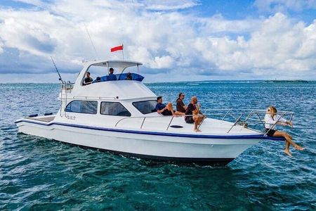 Private Boat Charter Nusa Penida Day Trip