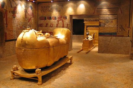 Private Day Tour of Luxor East & West Bank Temples and Tombs