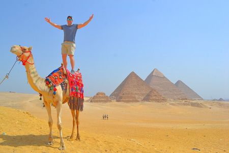Pyramids of Giza half-day tour 