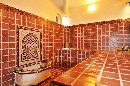 From Marrakech: 2-Hour Traditional Moroccan Hammam Experience