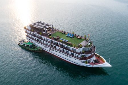Hanoi - Halong Bay Cruise Package 4Days-3Nights