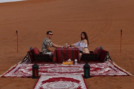 Full Day Private Desert Safari Tour with Live BBQ Dinner in Dubai