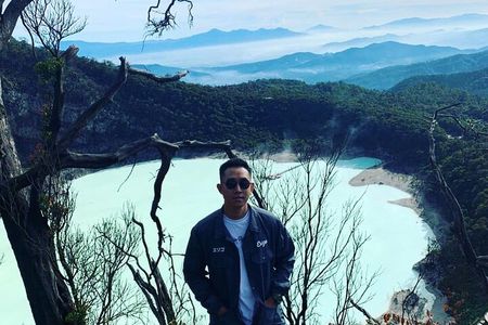 Private Tour to Bandung Volcano Hot Springs and Mud bathing
