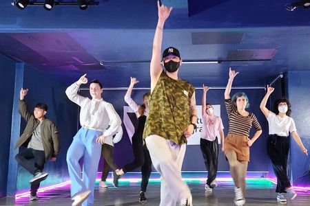  K-pop Dance Class in Seoul (Incl. video shooting & editing)