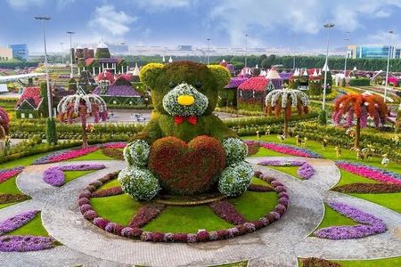 Dubai Miracle Garden with Private Transfers