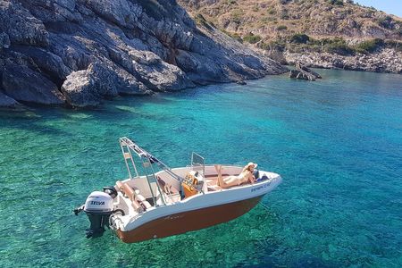 Shipwreck and Blue Caves - Private Speedboat Tour (up to 6 pax)