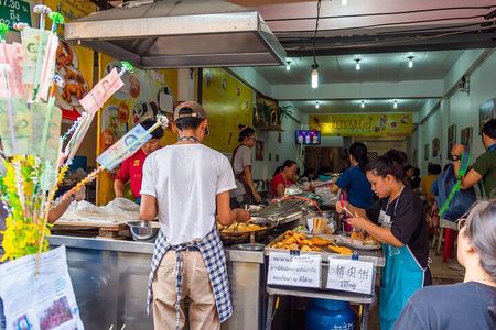 Chiang Mai Michelin Food Walking Tour with Professional Tour Guide