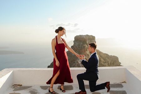 Personal Wedding Proposal Photographer in Santorini